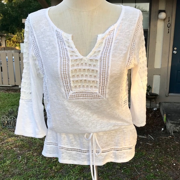 Lucky Brand Tops - Lucky Brand 🍀Bell Sleeve Lace Crochet Peasant Top